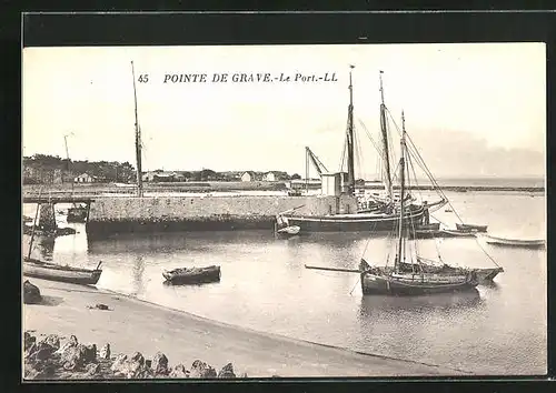AK Pointe De Grave, Le Port