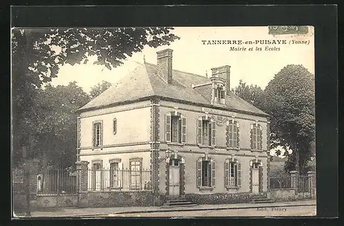 AK Tannerre-en-Puisaye, Mairie et les Écoles