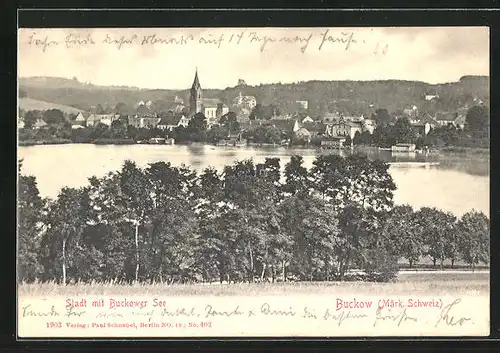 AK Buckow / Märk. Schweiz, Gesamtansicht mit Buckower See
