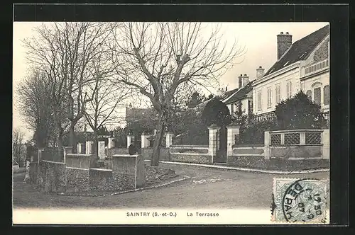 AK Saintry, la Terrasse