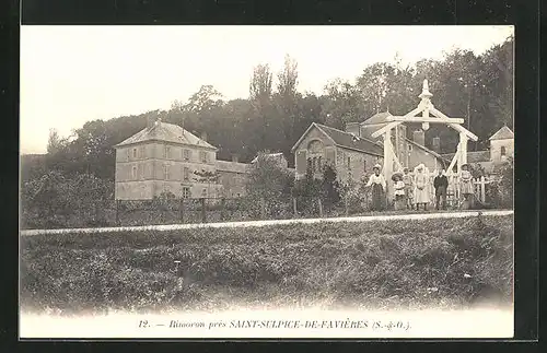 AK Saint-Sulpice-de-Faviéres, Gebäudeansicht mit Anwohnern