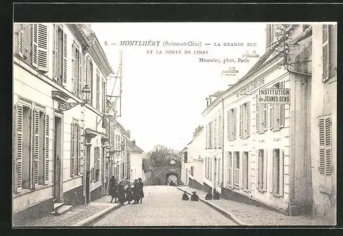 AK Montlhéry, La Grande Rue et la Porte de Linas