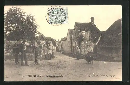 AK Champlay, La rue du Moulin