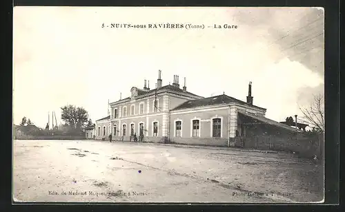 AK Nuits-sous-Raviéres, Bahnhofsgebäude, la Gare