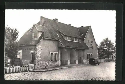 AK Pont-sur-Yonne, la Gare, Bahnhofsgebäude