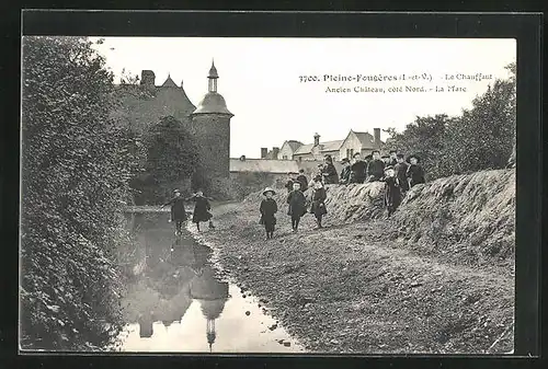 AK Pleine-Fougéres, le Chauffaut, Ancien Chateau, la Mare