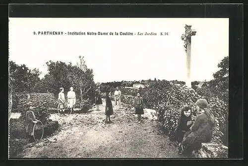 AK Parthenay, Institution Notre-Dame de la Couldre, Les Jardins S.94