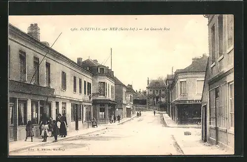 AK Octeville-sur-Mer, La Grande Rue