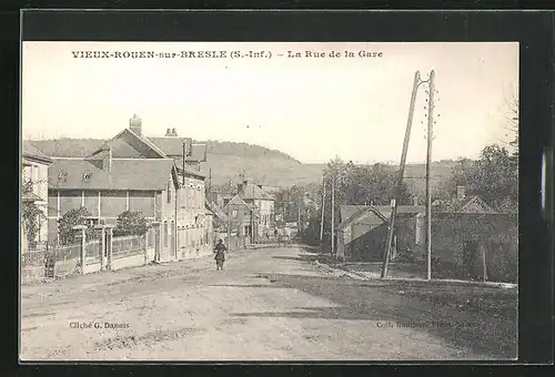 AK Vieux-Rouen-sur-Brasle, la Rue de la Gare