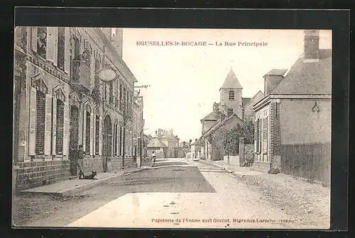 AK Eguselles-le-Bocage, La Rue Principale