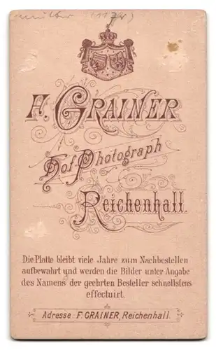 Fotografie H. Grainer, Bad Reichenhall, Portrait niedliches Mädchen mit Perlenhalskette und Schleife am Kragen