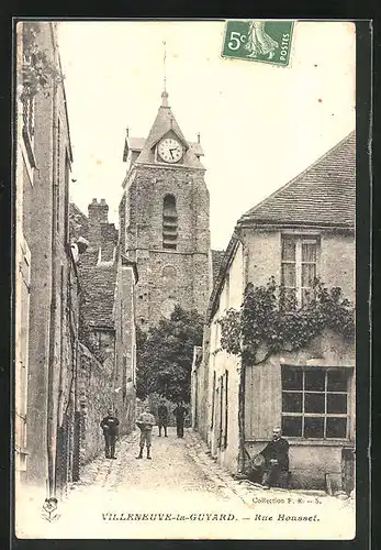 AK Villeneuve-la-Guyard, Rue Housset