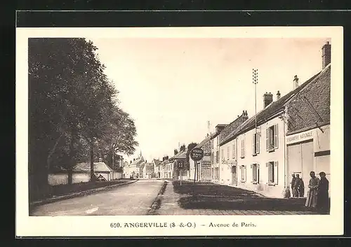 AK Angerville, Gendarmerie Nationale dans Avenue de Paris