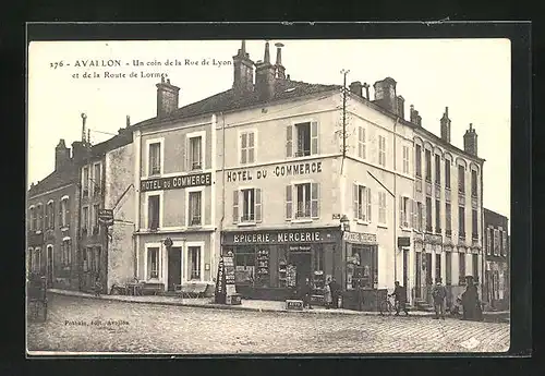 AK Avallon, Un coin de la Rue de Lyon et de la Route de Lormes