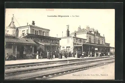 AK Laroche-Migennes, Interieur de la Gare