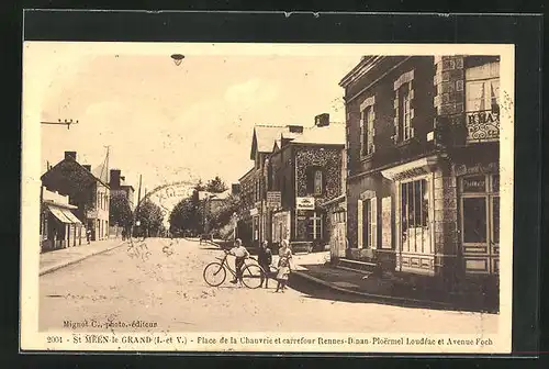 AK St. Meen-le-Grand, Place de la Chanvrie et carrefour Rennes-Dinan-Ploermel Loudeac et Avenue Foch