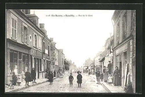 AK Reuilly, En Berry, Rue de la Gare