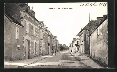 AK Bassou, Le Centre du Pays