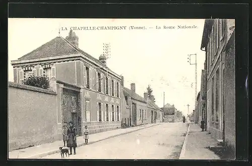 AK La Chapelle-Champigny, La Route Nationale