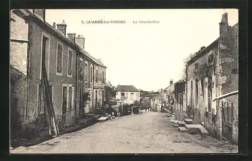 AK Quarré-les-Tombes, La Grande-Rue