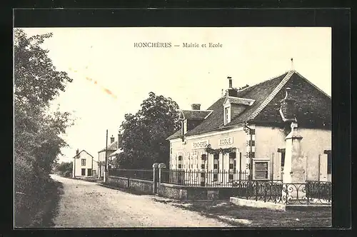 AK Ronchères, Mairie et École