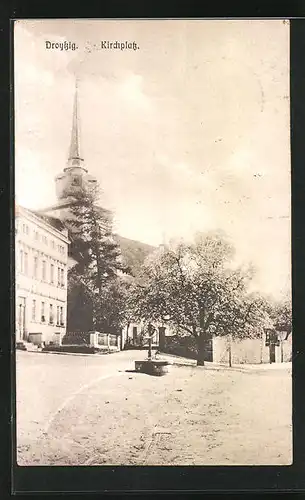 AK Droyssig, Kirchplatz mit Kirche