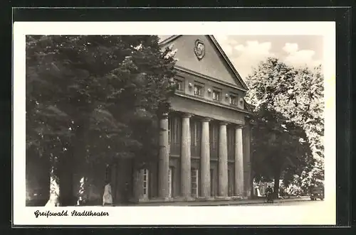 AK Greifswald, Blick auf das Stadttheater