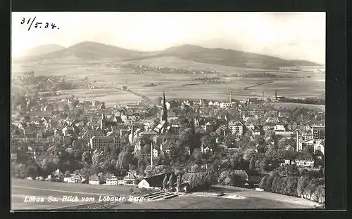 AK Löbau / Sachsen, Totalansicht vom Löbauer Berg