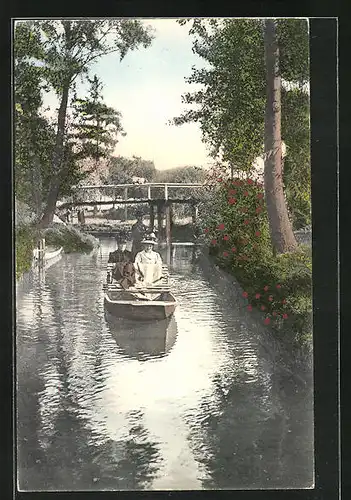 AK Alt-Zauche, Bootstour auf dem Fluss mit zwei Damen