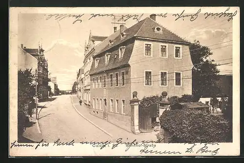 AK Colditz i. Sa., Bahnhof-Strasse mit Anwohnern