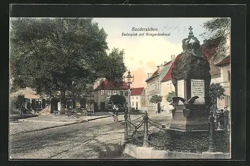 AK Sandersleben, Sedanplatz mit Kriegerdenkmal