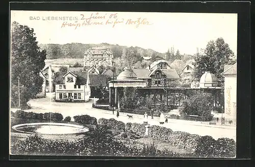 AK Bad Liebenstein, Springbrunnen mit Spaziergängern