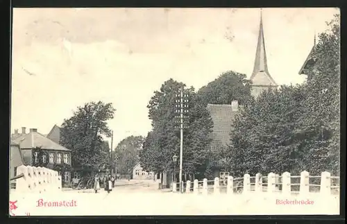AK Bramstedt, Blick von der Bäckerbrücke zum Kirchturm