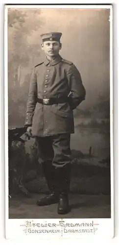 Fotografie Atelier Erdmann, Gonsenheim, Portrait pfälzischer Soldat in Feldgrau Uniform mit Krätzchen