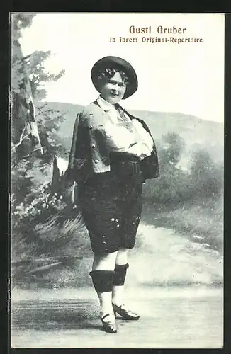 AK Gusti Gruber in ihrem Original-Repertoire