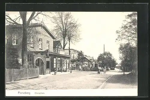 AK Pinneberg, Strassenpartie am Gasthof Ehmschen