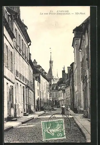 AK Avallon, La rue Porte-Auxerroise, Strassenpartie