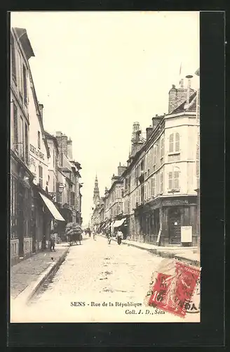 AK Sens, Rue de la République, Strassenpartie