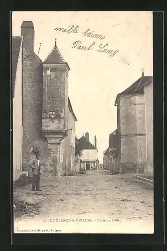 AK Coulange-la-Vineuse, Porte du Milieu