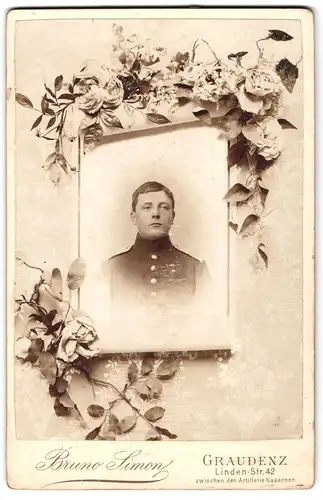 Fotografie Bruno Simon, Graudenz, Linden-Str. 42, Portrait junger Soldat in Uniform Rgt. 14