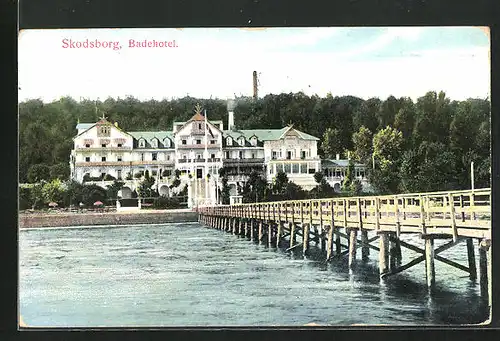AK Skodsborg, Badehotel mit Steg