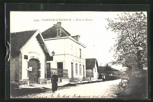 AK Varenne-Saint-Sauveur, Ècole et Mairie