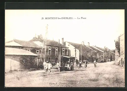 AK Montigny-les-Cherlieu, La Place