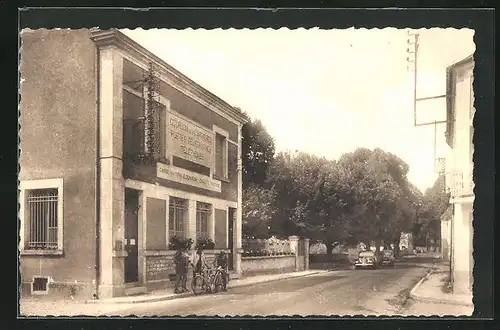 AK Courson-les-Carrières, Le bureau des P.T.T. sur la route d`Auxerre