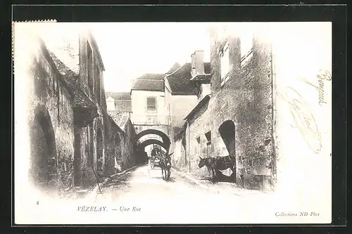 AK Vèzelay, Une Rue, Strassenpartie