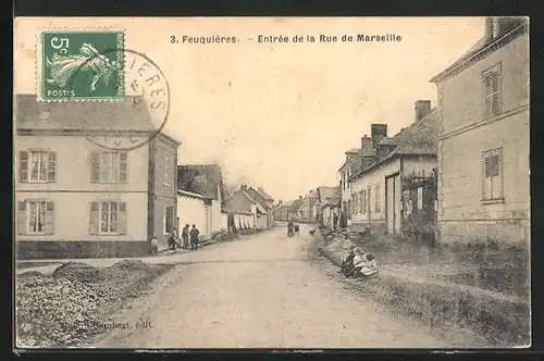 AK Feuquières, Entrée de la Rue de Marseille