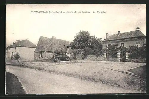 AK Joué-Etiau, Place de la Mairie