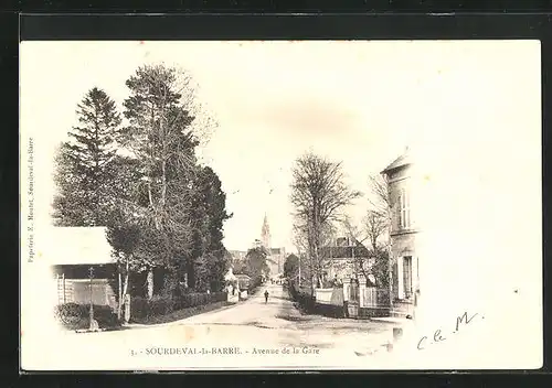 AK Sourdeval-la-Barre, Avenue de la Gare