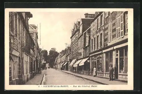 AK Sourdeval-la-Barre, Rue du Général Millet