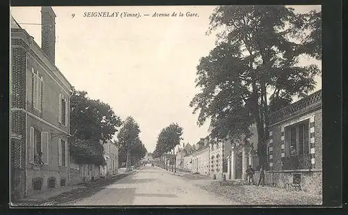 AK Seignelay, Avenue de la Gare